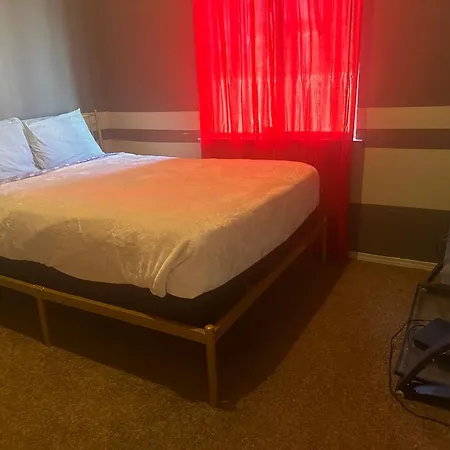 Bridgeton Suites